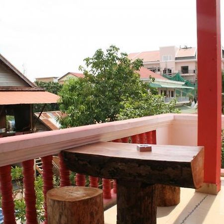 Ladybug Guesthouse Siem Reap Esterno foto