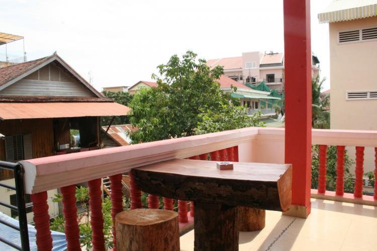 Ladybug Guesthouse Siem Reap Esterno foto